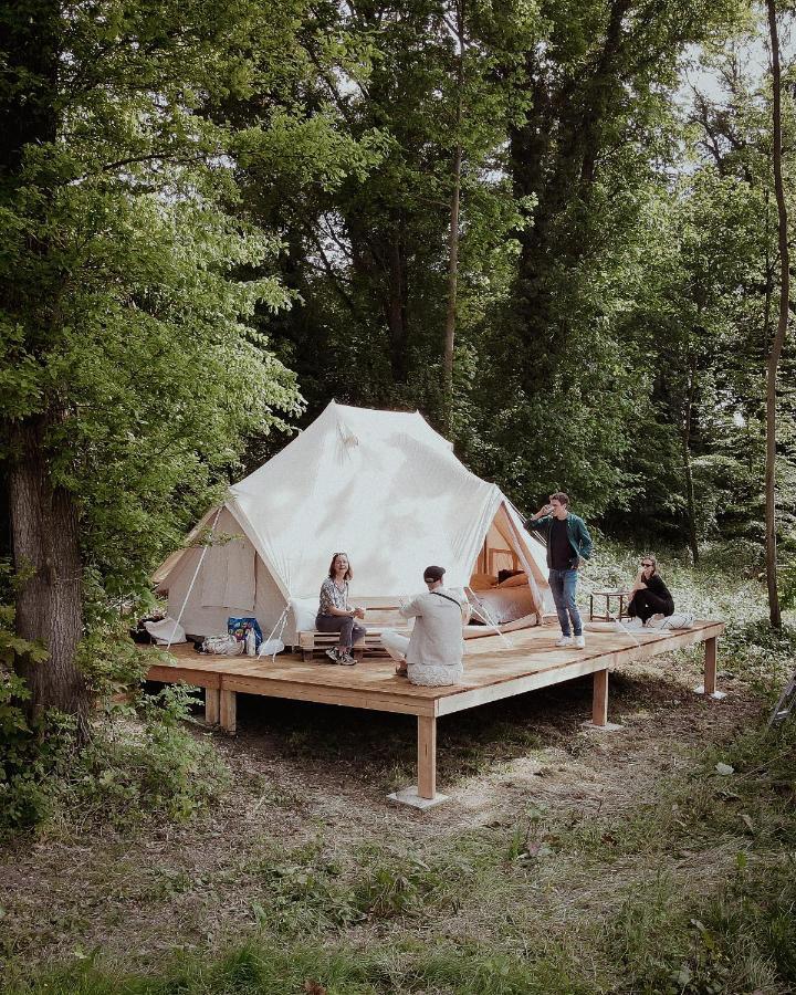 Domaine De Cherimont - Logement Insolite En Groupe Andenne Buitenkant foto